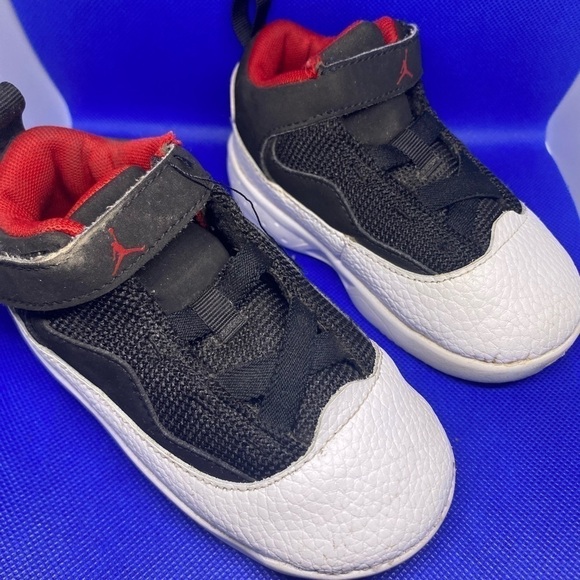 Nike Air Jordan Max Aura 2 Toddler SZ 7C - Picture 2 of 6